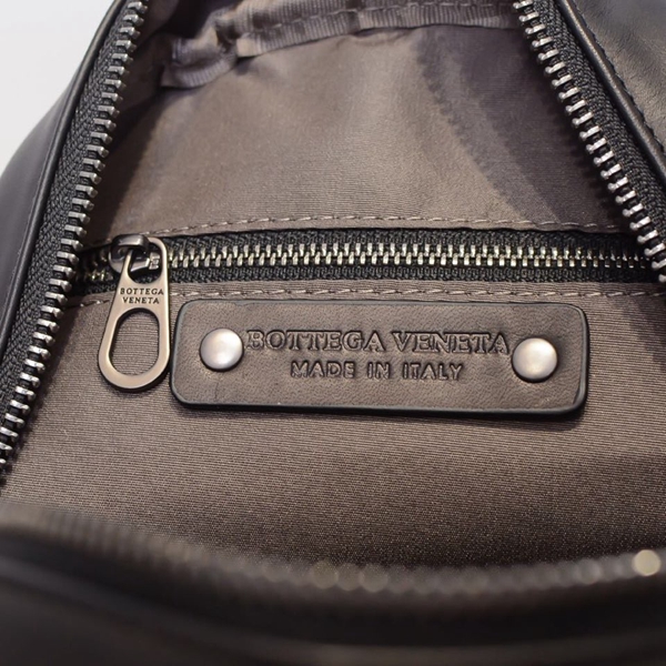 ボッテガヴェネタバッグ着用イメージ